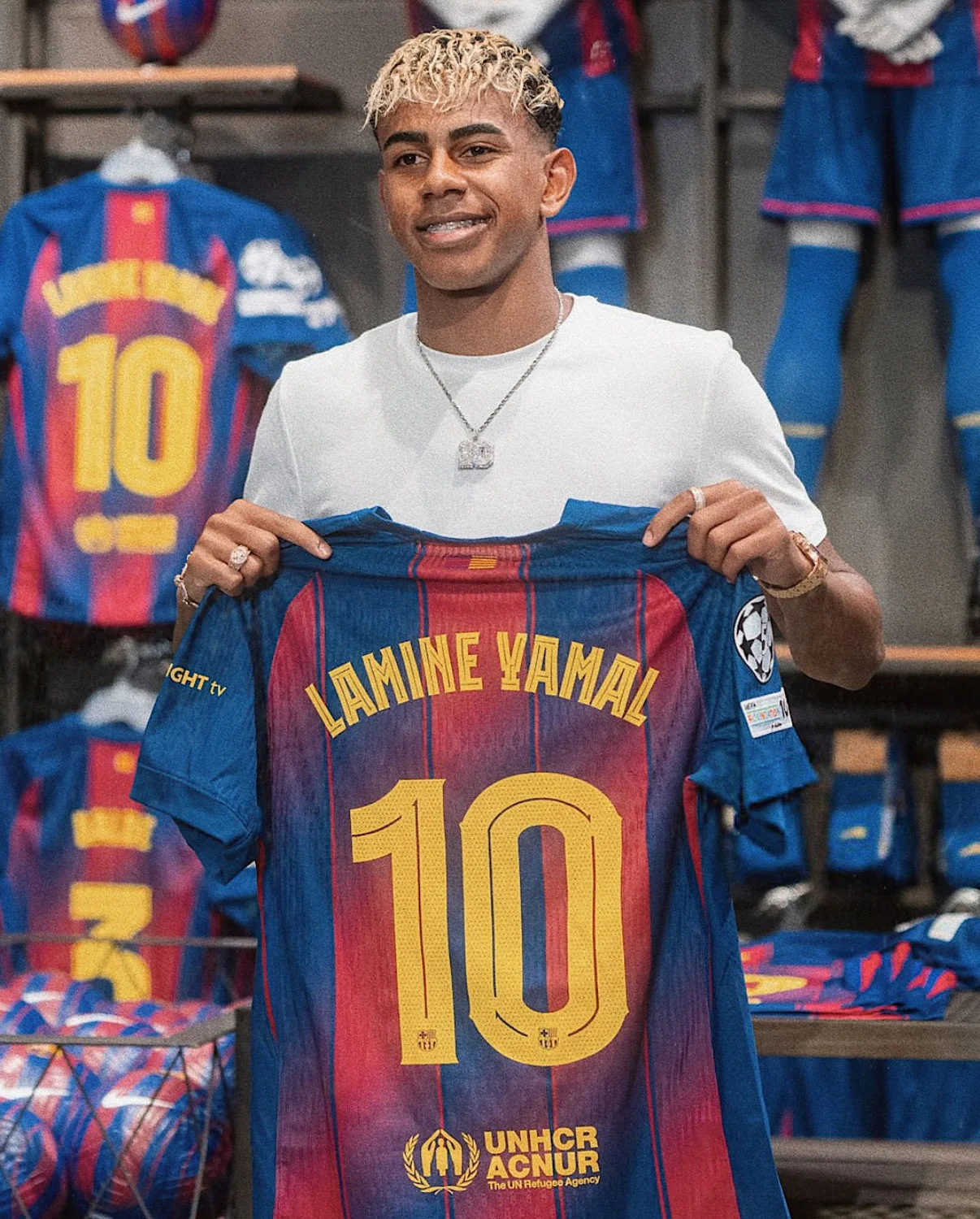 LAMINE YAMAL NUMBER 10 Fc Barcelona jersey - Image 6