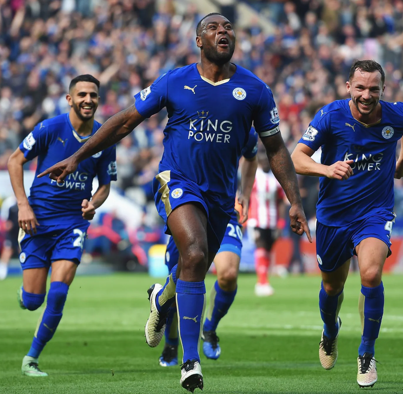 Leicester City Retro Jersey – 2015-2016 - Image 4