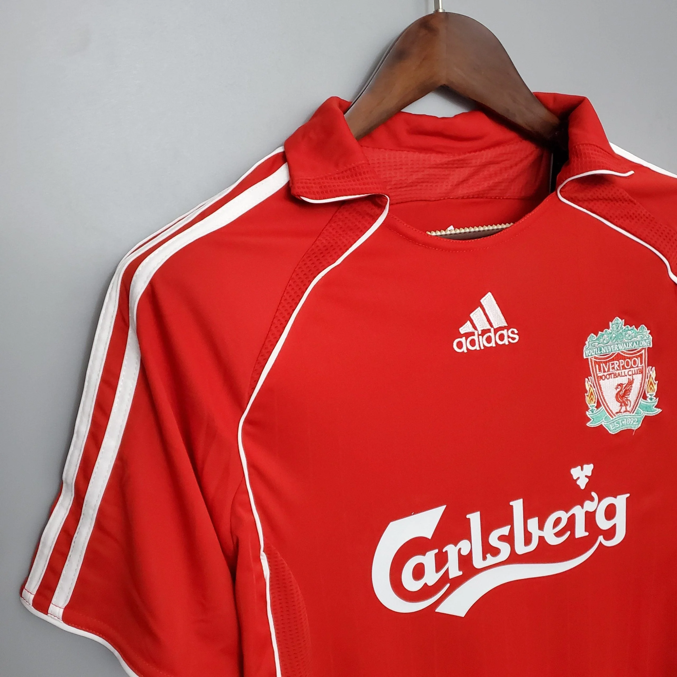 Liverpool 2006-2007 Home Retro Jersey - Image 3