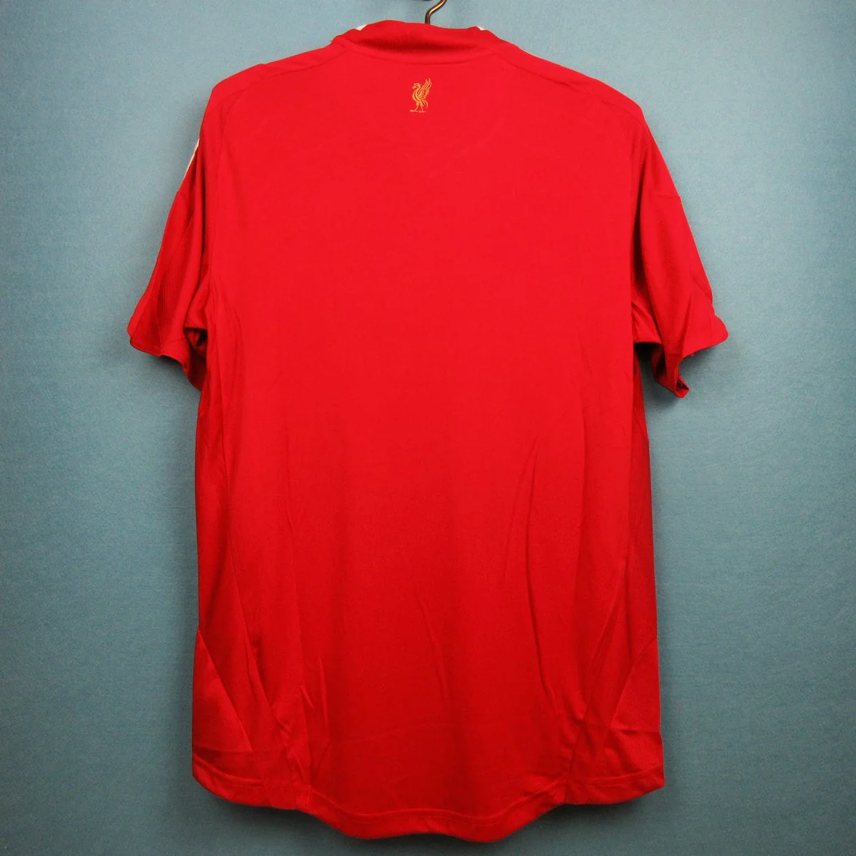 Liverpool 2008-2010 Retro Jersey - Image 5