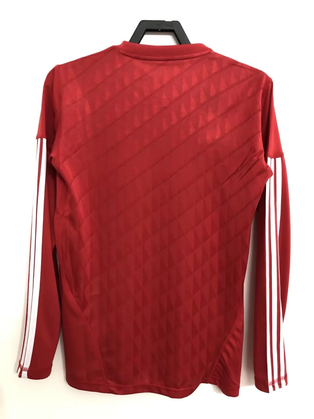 Liverpool 2010-2011 Long Sleeve Retro Jersey - Image 2