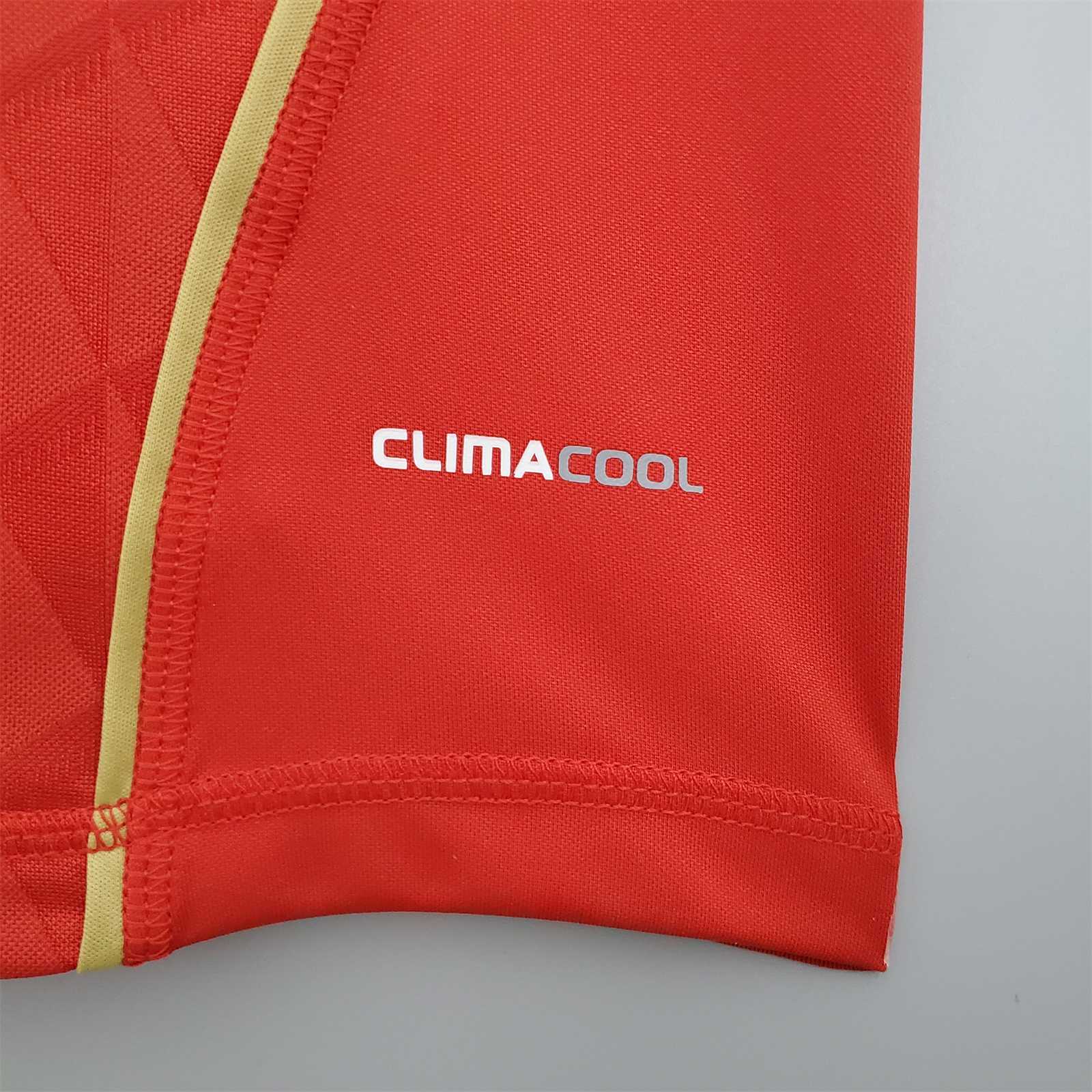 Liverpool 2010/2011 Retro Jersey - Image 7