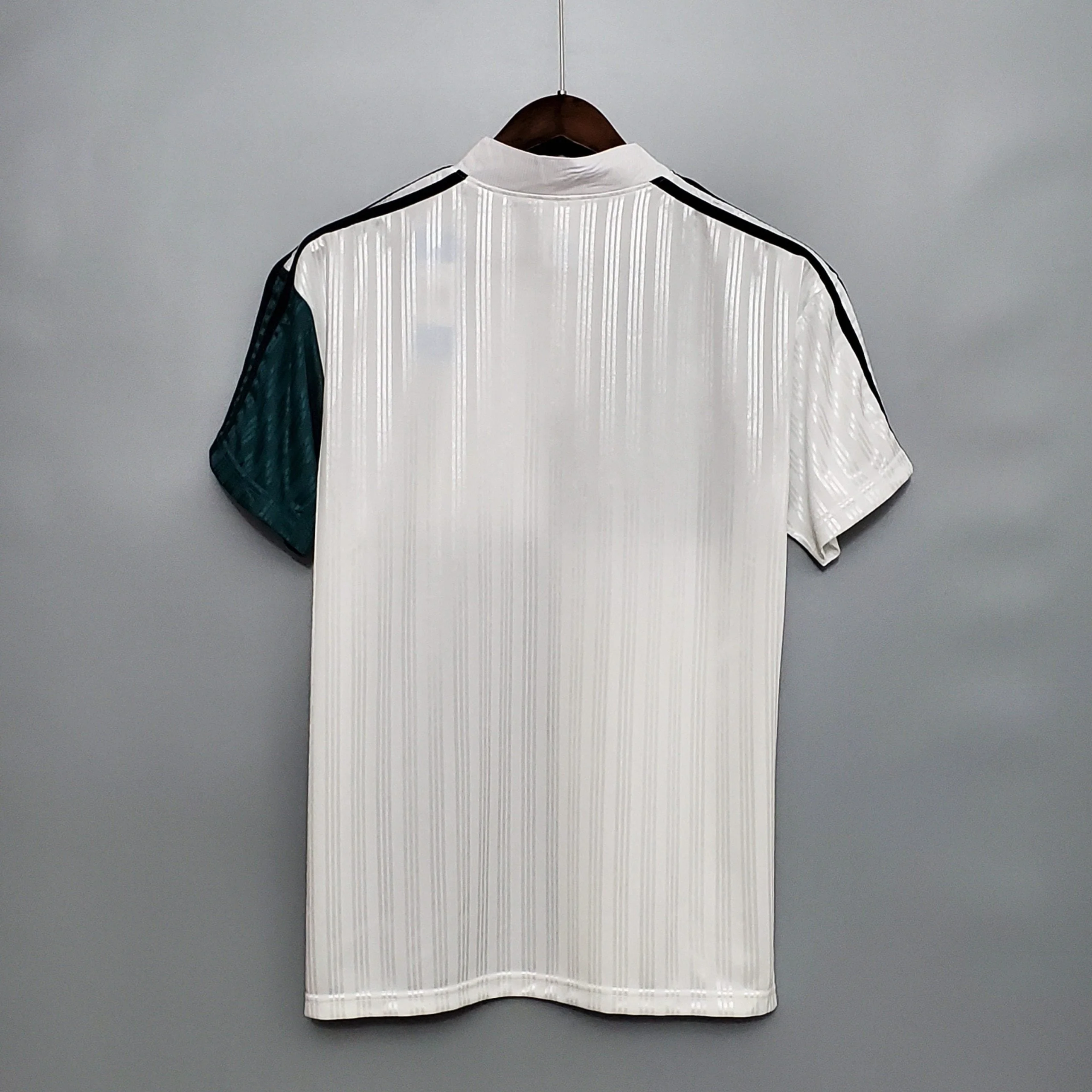 Liverpool away retro Jersey 1995-1996 - Image 5