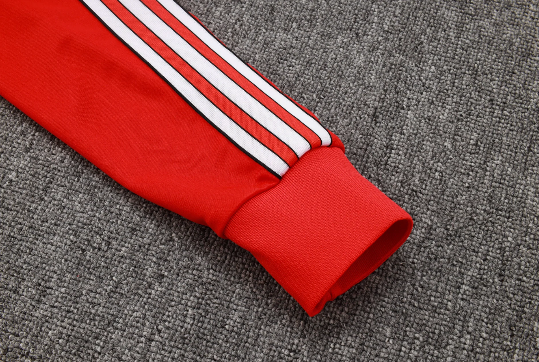 Liverpool FC 2027 Red Tracksuit Terrace Icons - Image 5