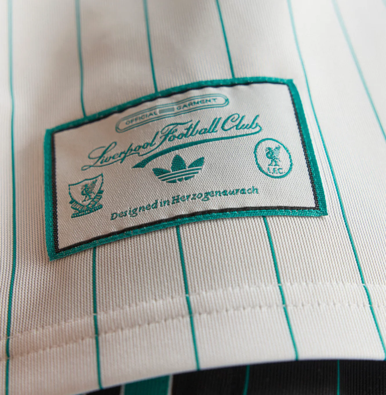 Liverpool Terrace Icons Jersey - Image 3