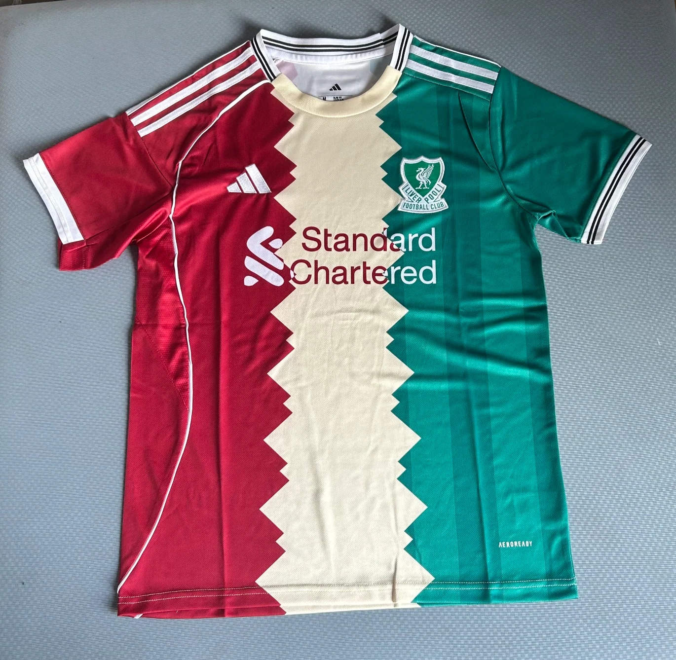 Liverpool Three-in-One Special Edition Jersey 2025/2026 - Image 2