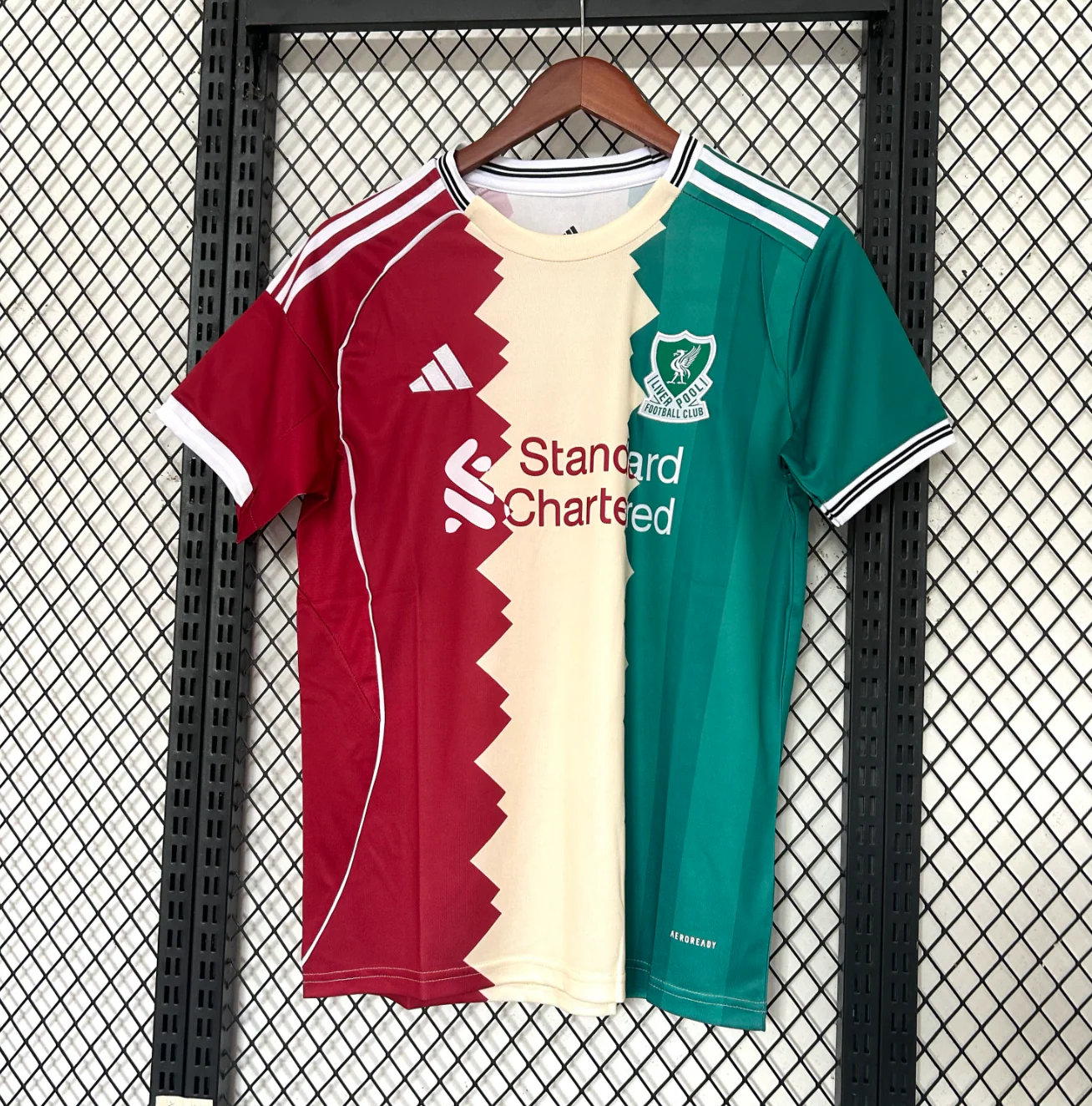 Liverpool Three-in-One Special Edition Jersey 2025/2026 - Image 3