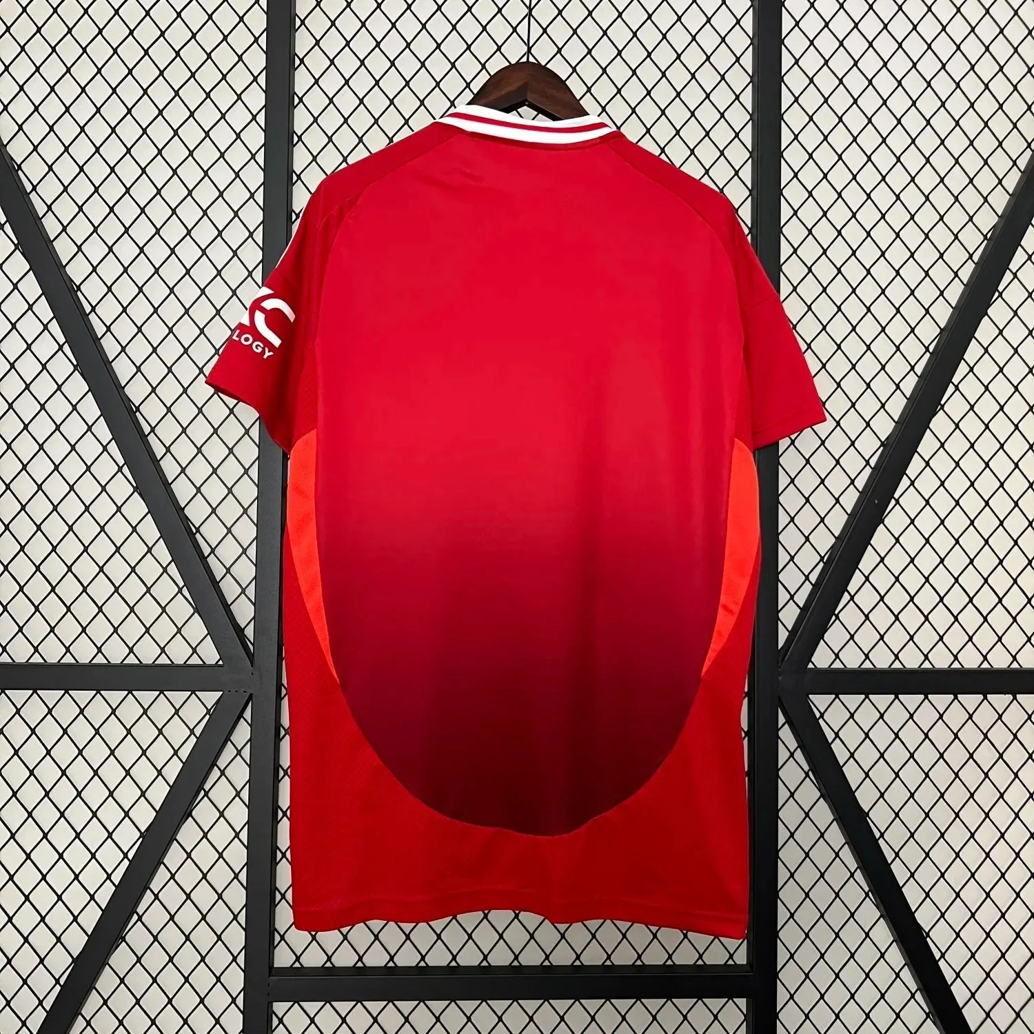 Man United Home jersey 2024/25 - Image 3
