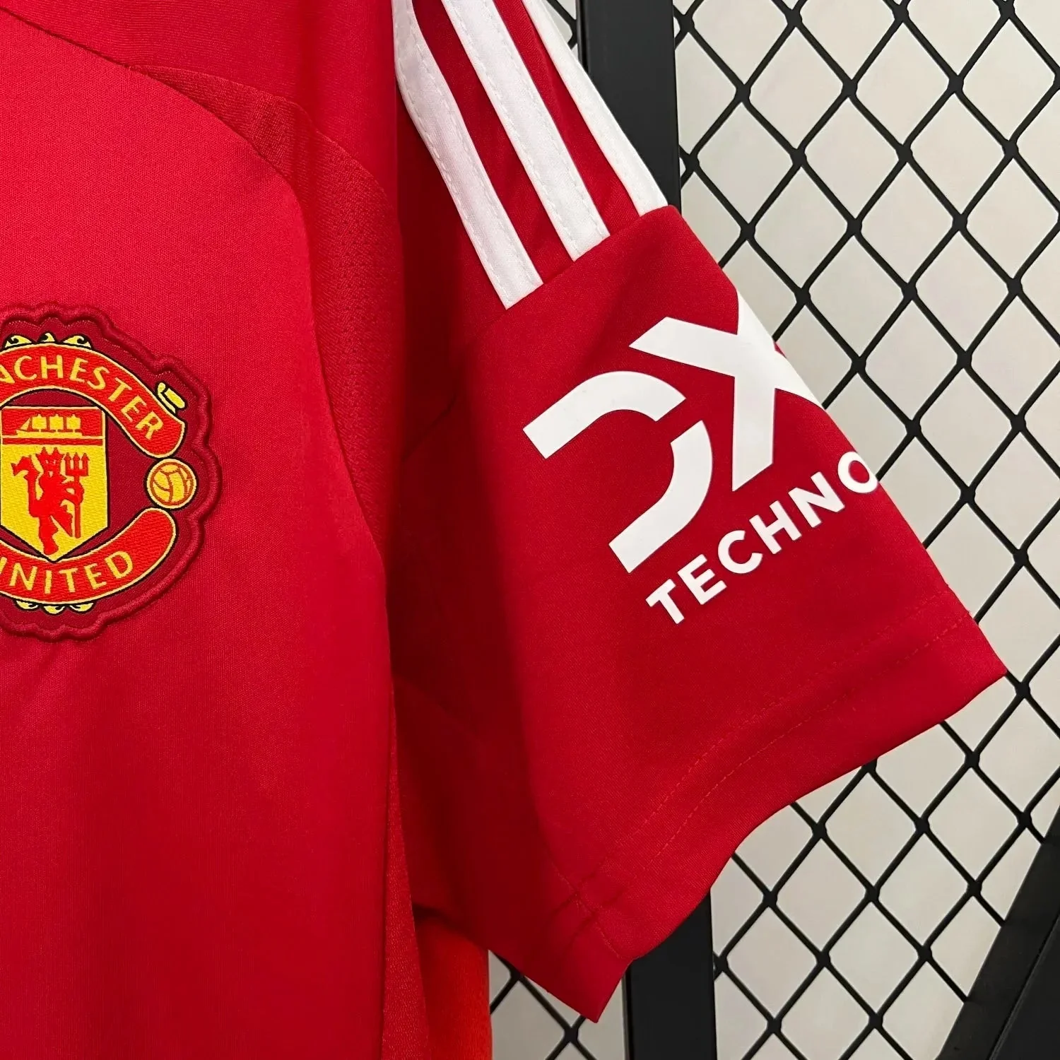 Man United Home jersey 2024/25 - Image 4