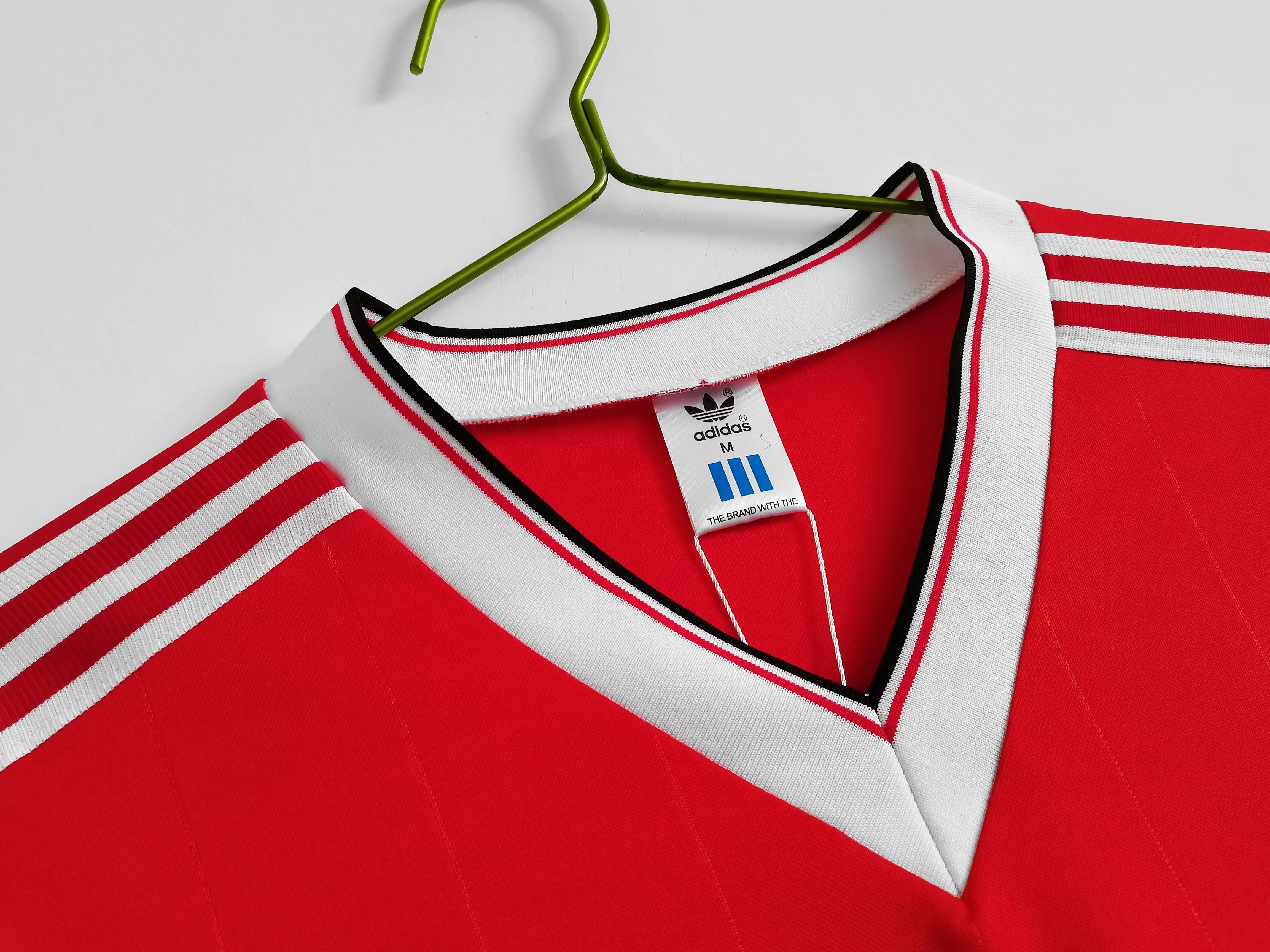 Manchester United 1986-1987 Long Sleeve Home Kit - Image 7