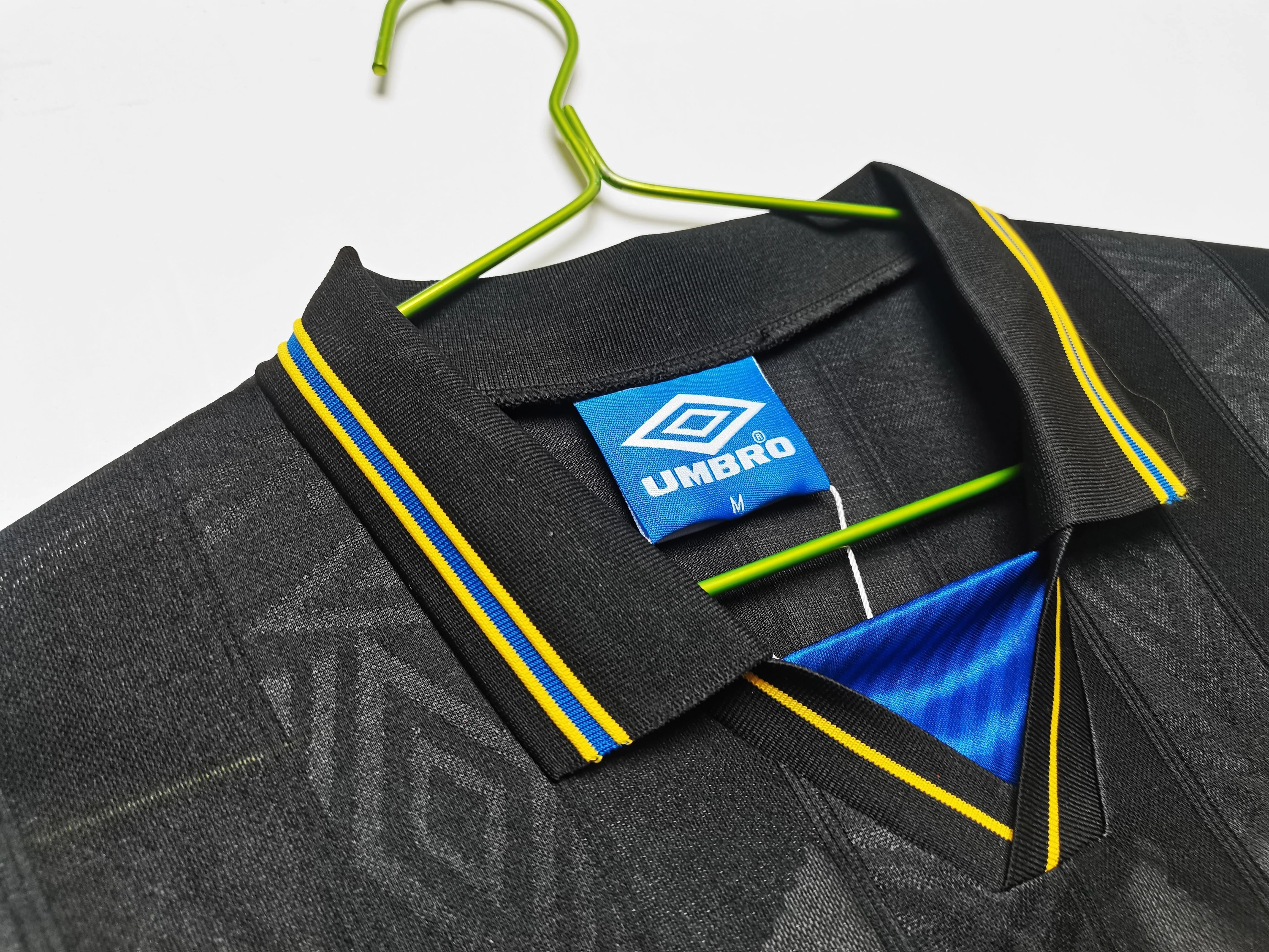 Manchester United 1993-1995 Long Sleeve Away Kit - Image 5