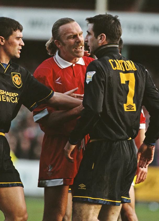 Manchester United 1993-1995 Long Sleeve Away Kit - Image 9