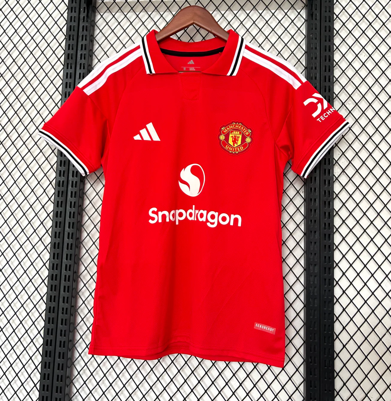 Manchester united 2026/2027 Home Jersey - Image 3