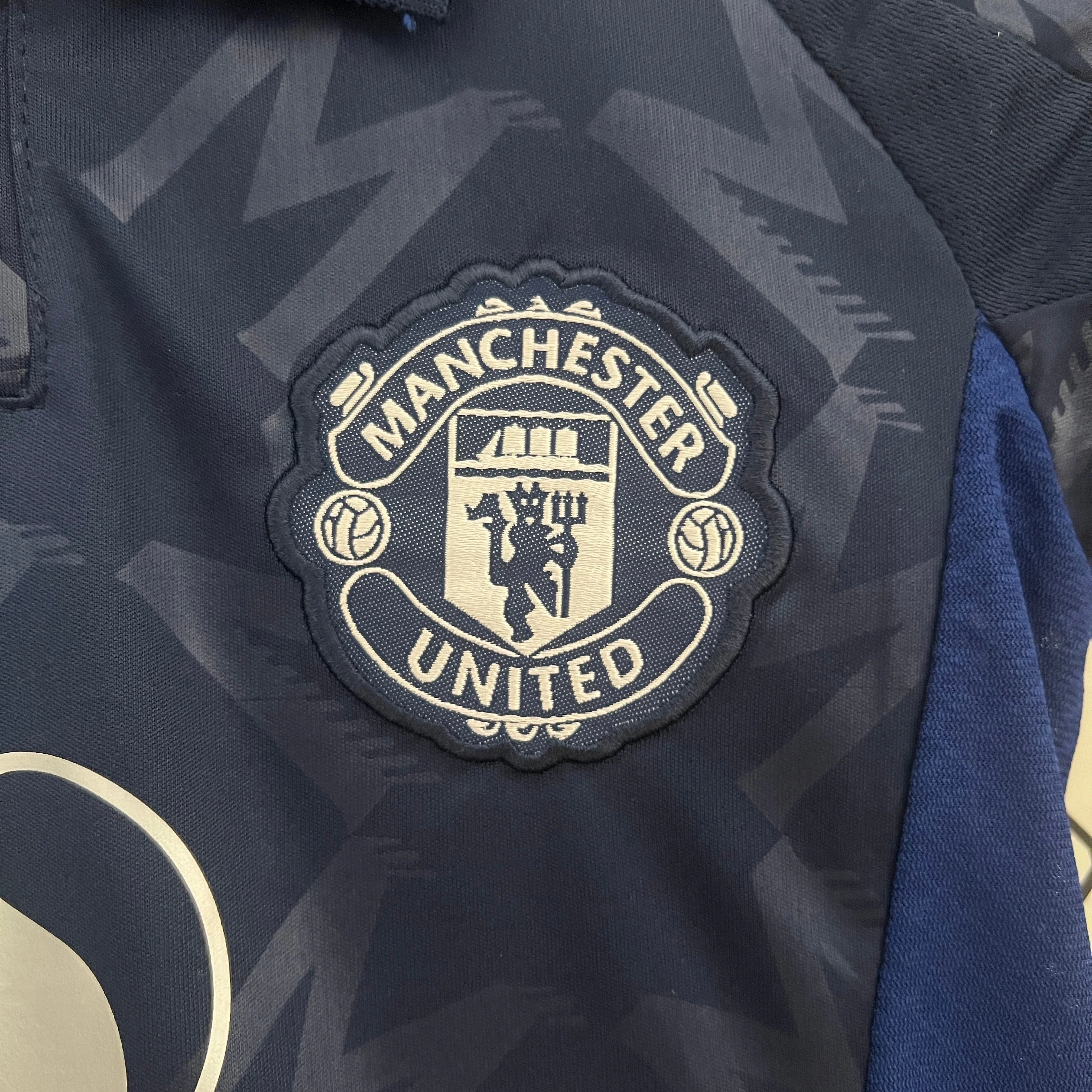 Manchester united 24-25 Kids football jersey - Image 6