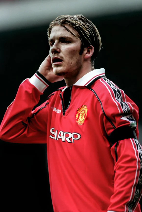 Manchester United Long Sleeve Home retro kit – 1998-1999 - Image 7