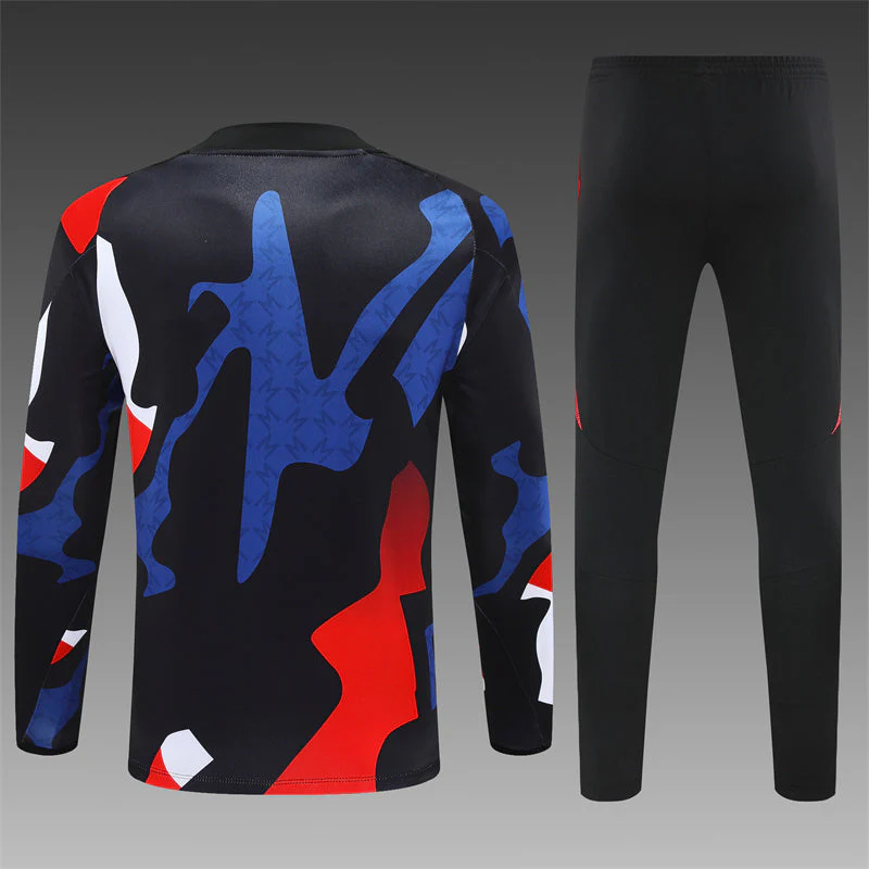 Manchester United Tracksuit 24/25 - Image 2