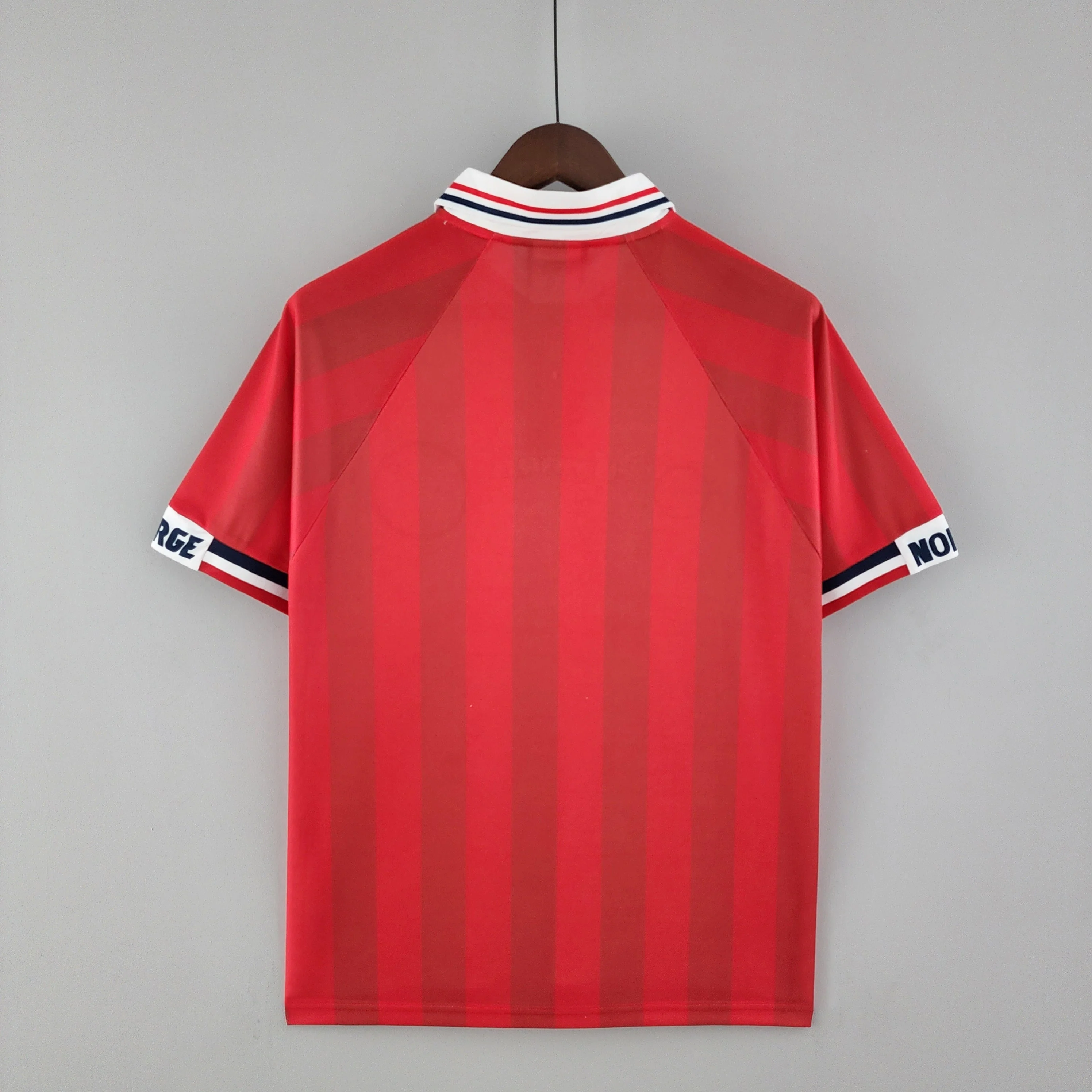 Norway Retro Home kit 1998/1999 - Image 6