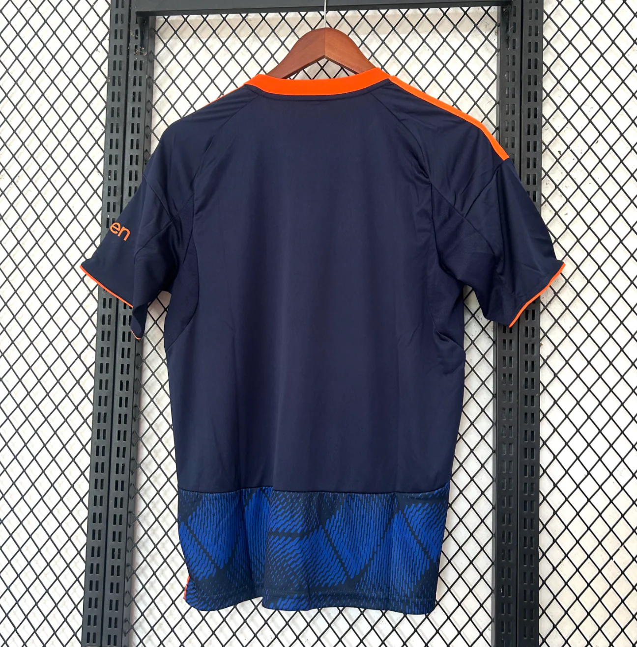 Nottingham Forest 2025/2026 Third Kit - Image 4