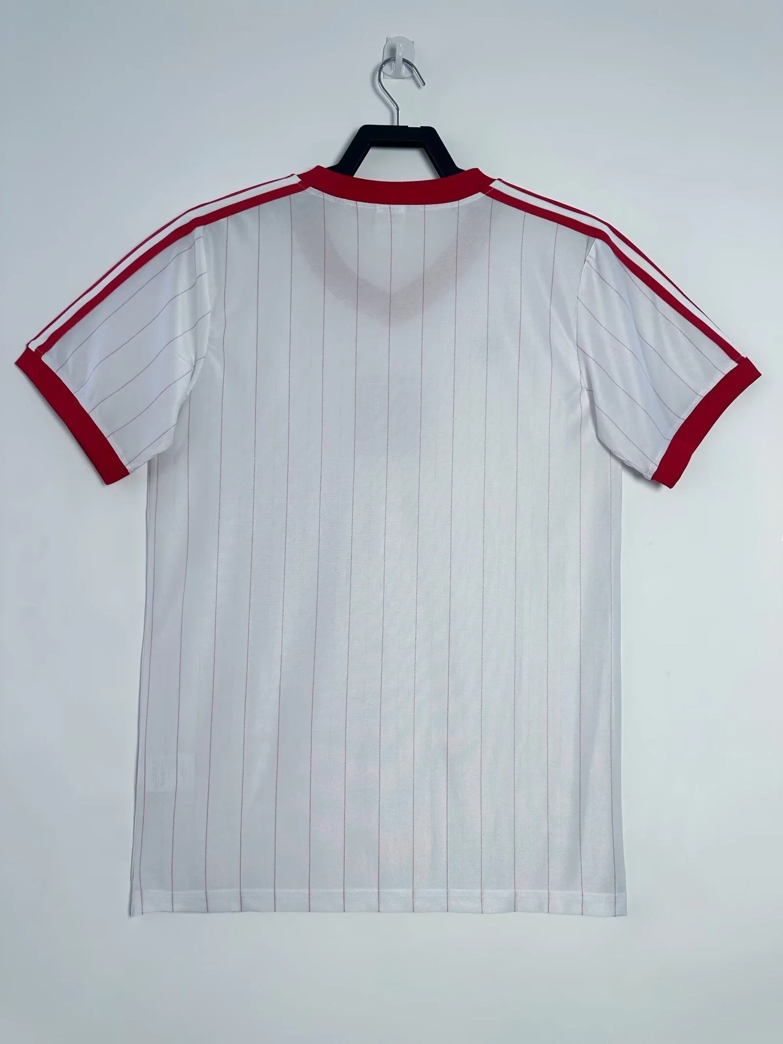 Poland Home Retro Jersey 1982 - Image 4