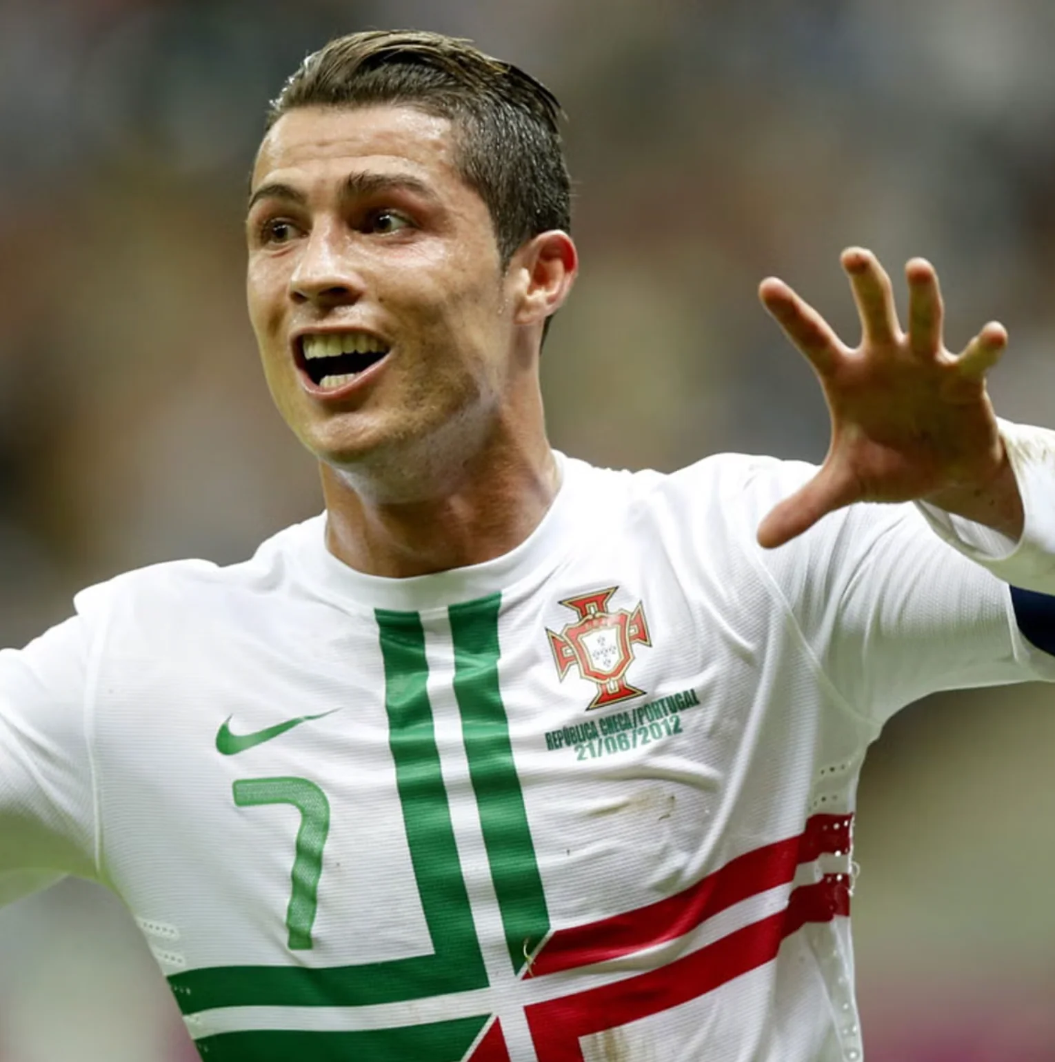 PORTUGAL RETRO AWAYJERSEY 2012 - Image 12