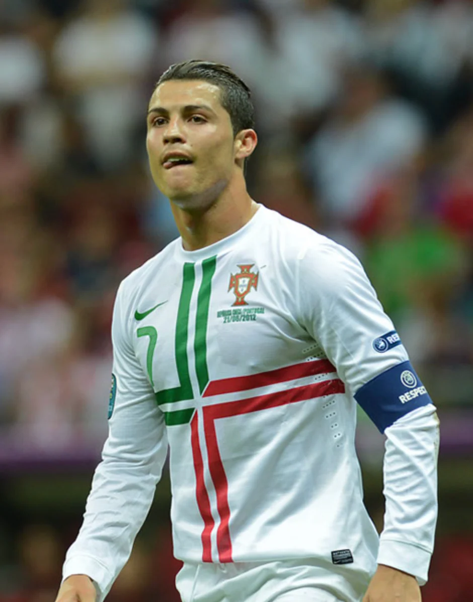 PORTUGAL RETRO AWAYJERSEY 2012 - Image 13