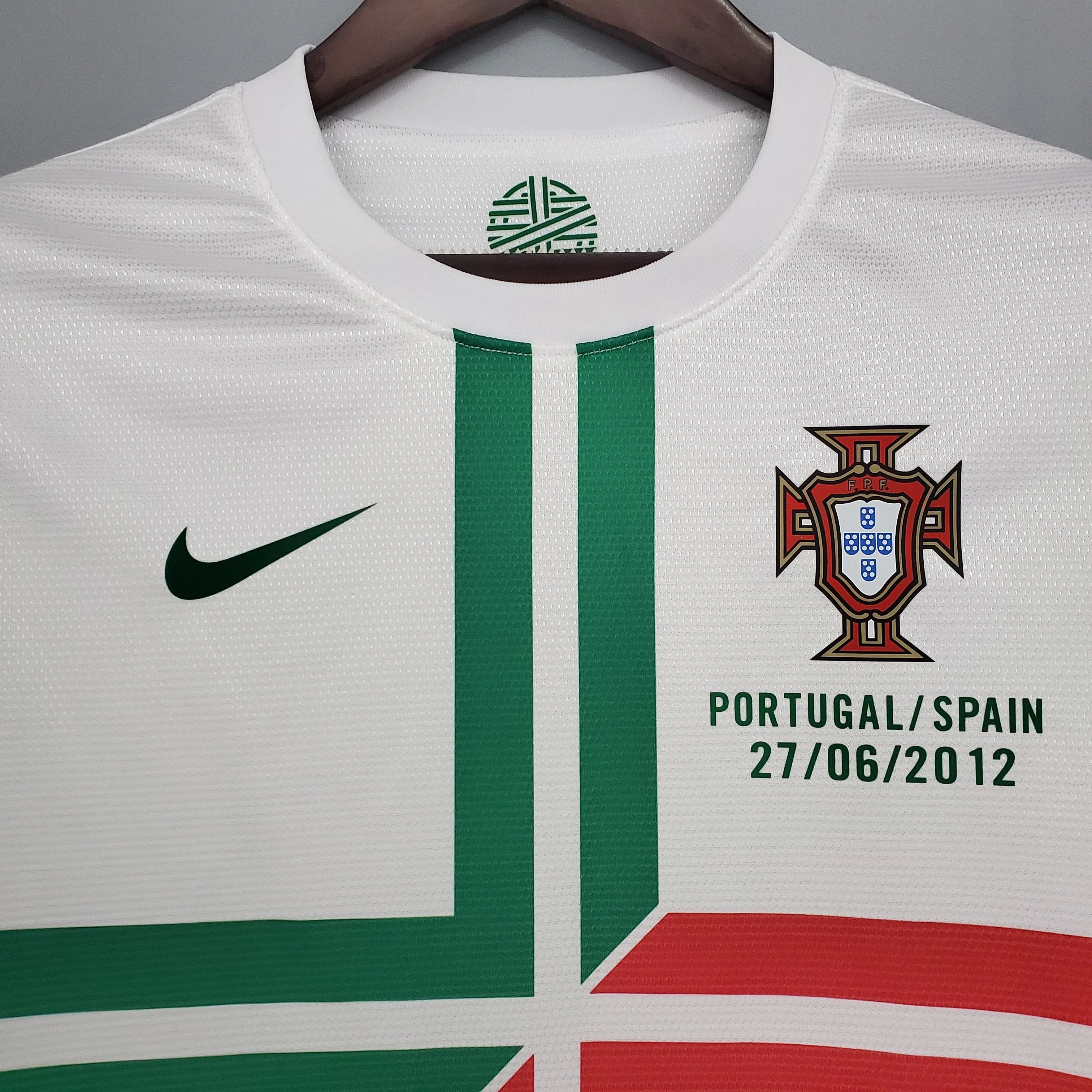 PORTUGAL RETRO AWAYJERSEY 2012 - Image 7