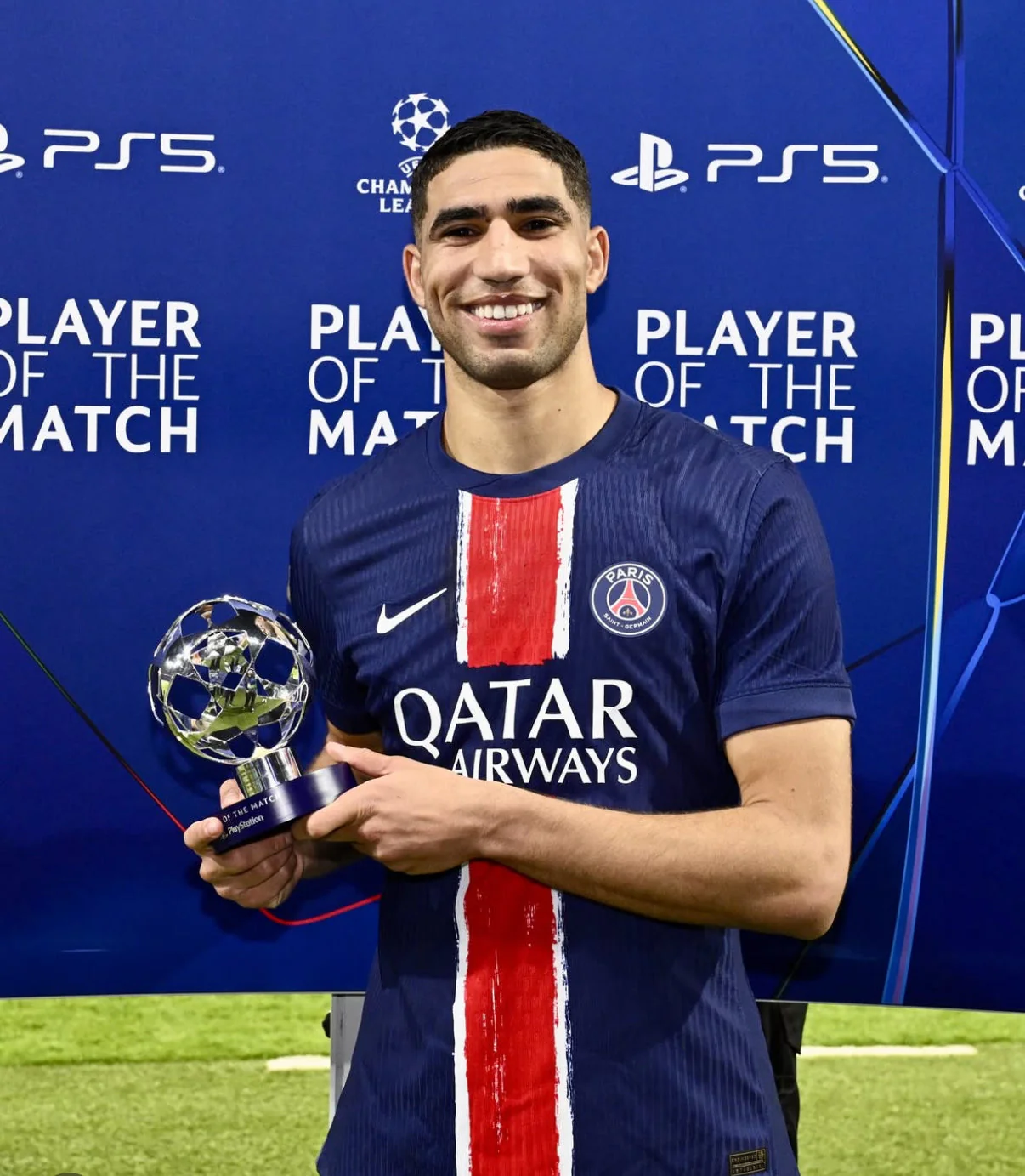 PSG 24/25 Home Jersey - Image 4