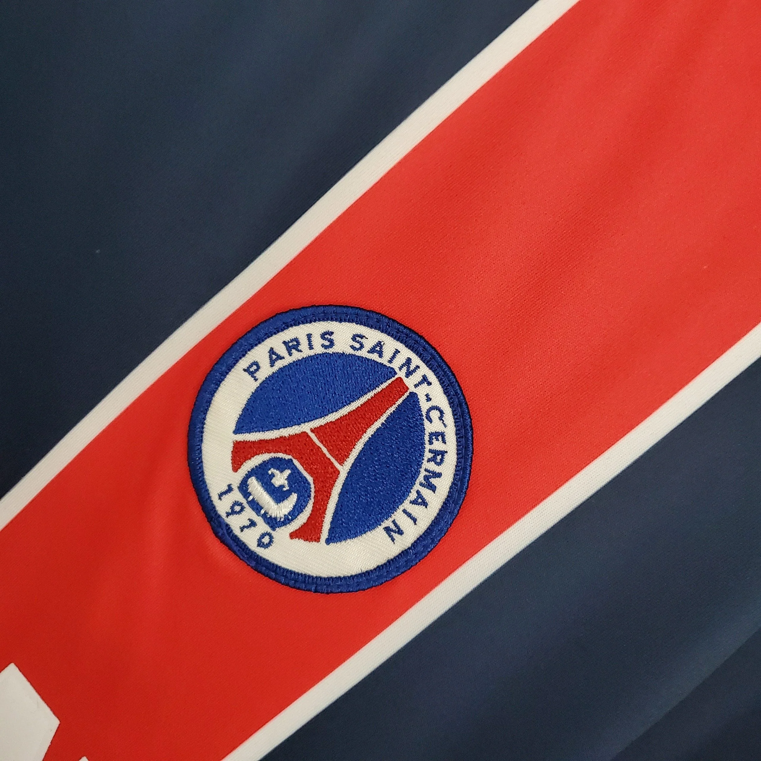 PSG Retro Jersey 2002/2003 - Image 5