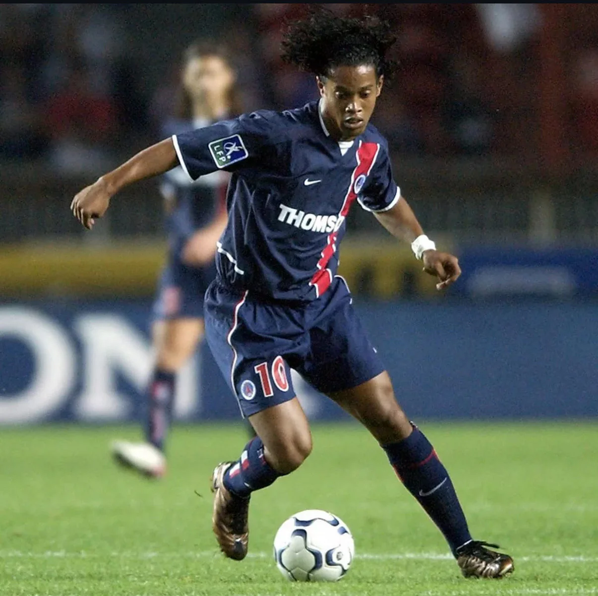 PSG Retro Jersey 2002/2003 - Image 7