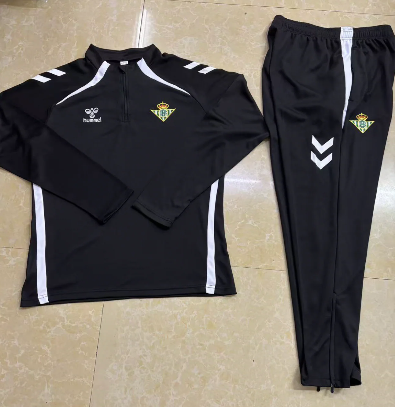 Real Betis 2025/2026 Black Tracksuit - Image 6