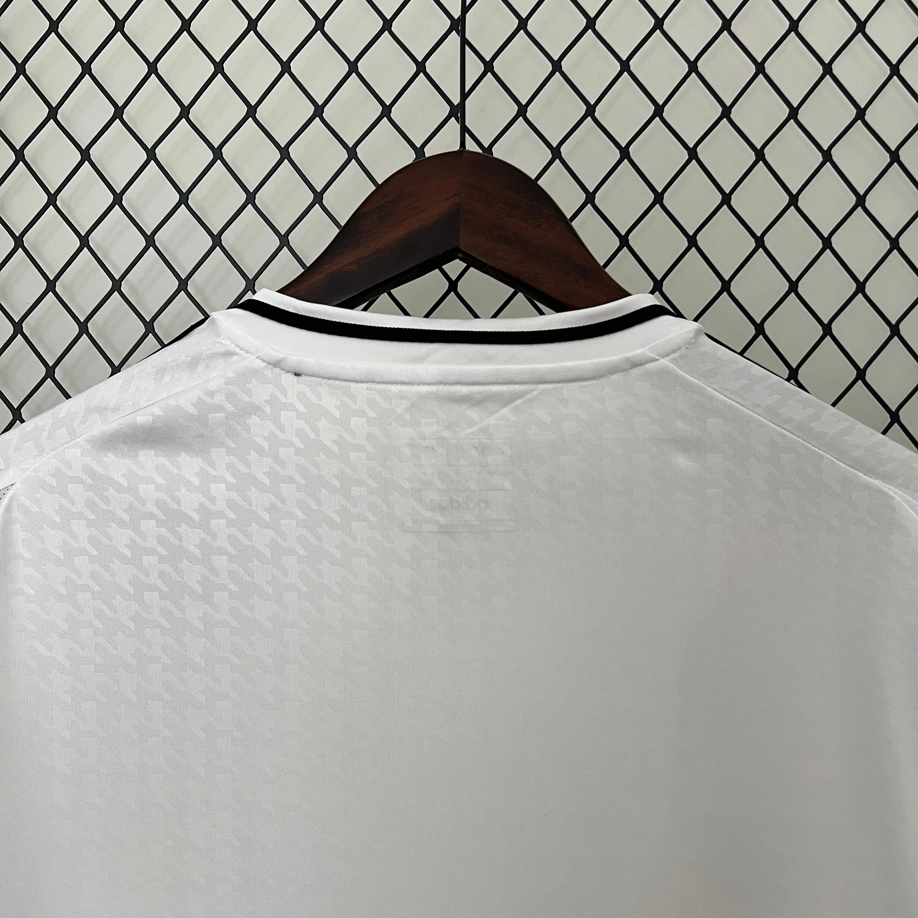 Real Madrid 2024/2025 Home Kit - Image 6