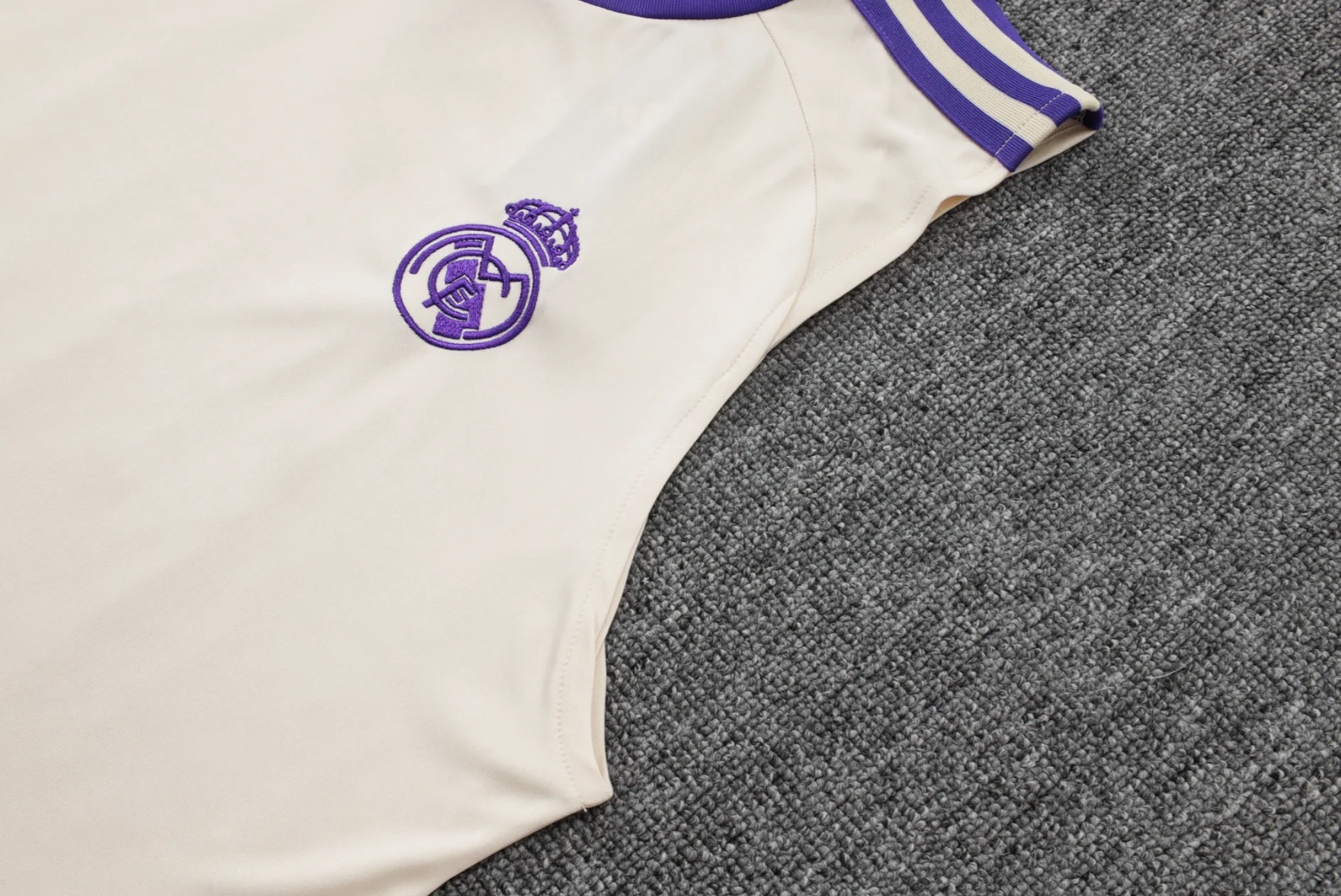 Real Madrid 2025/2026 Sleeveless Summer Training Set - Image 3