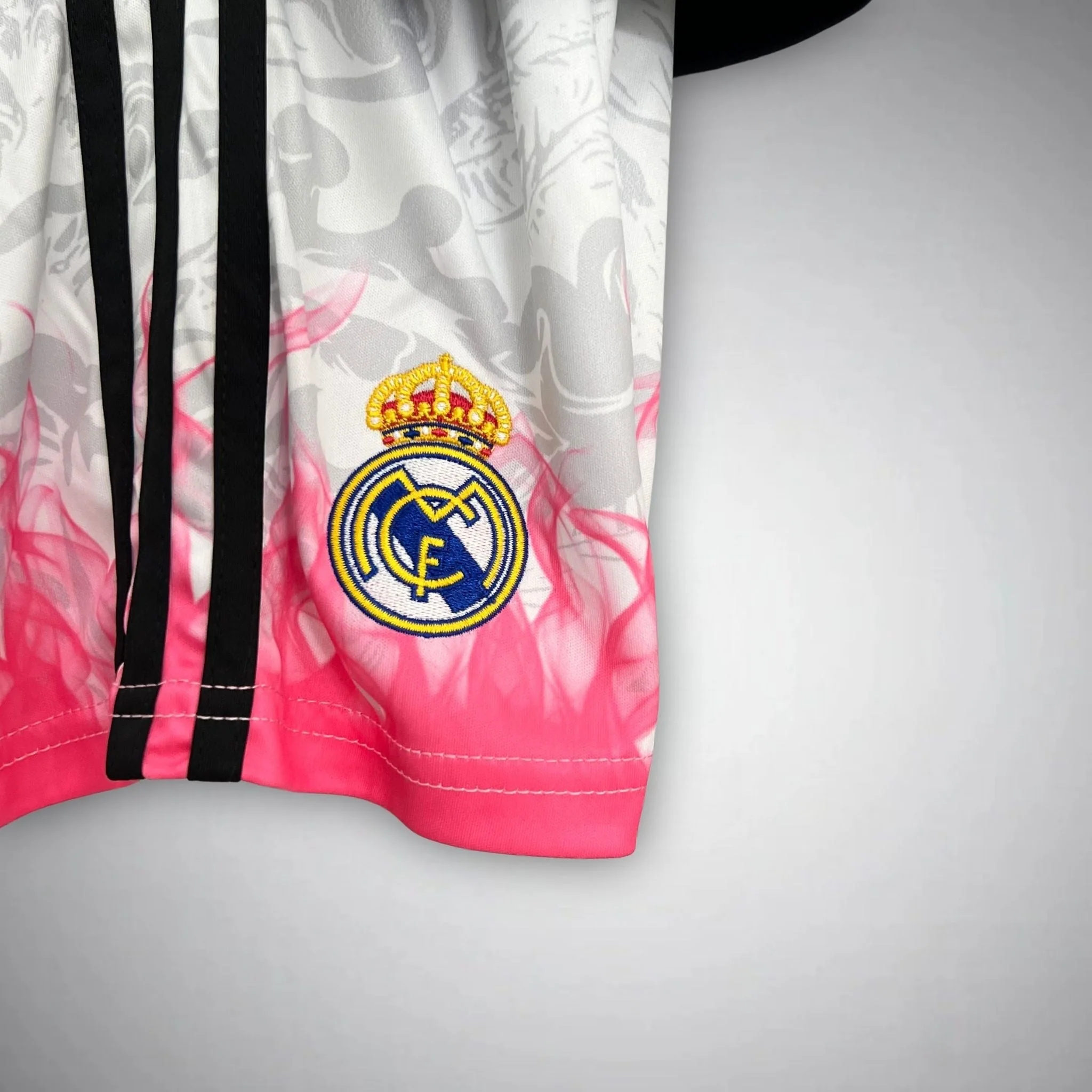 Real Madrid Pink Dragon jersey - Image 6