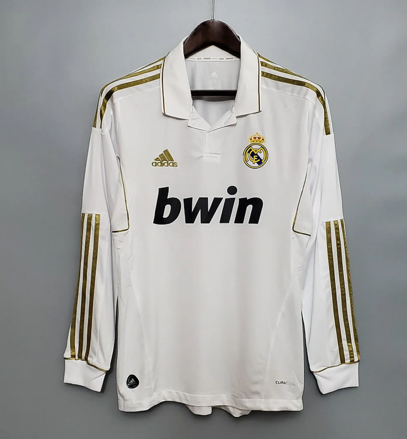 Real Madrid long sleeves retro jersey 2011/2012 - Image 3