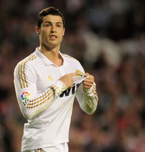 Real Madrid long sleeves retro jersey 2011/2012 - Image 4