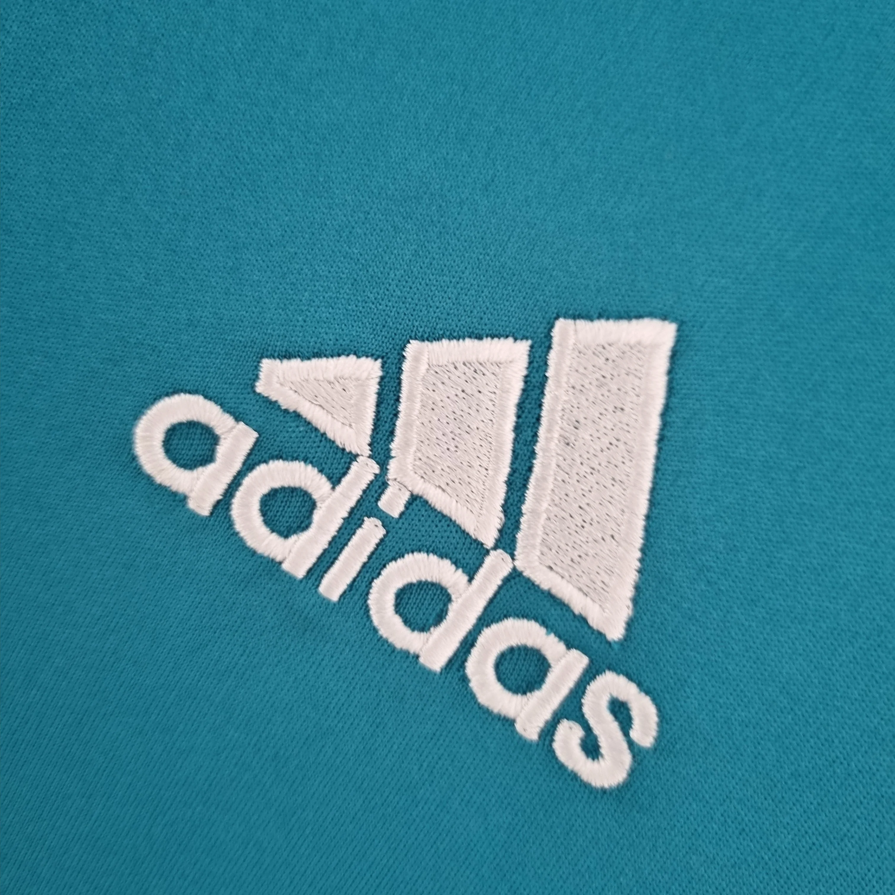 REAL MADRID RETRO THIRD 2017/2018 - Image 6