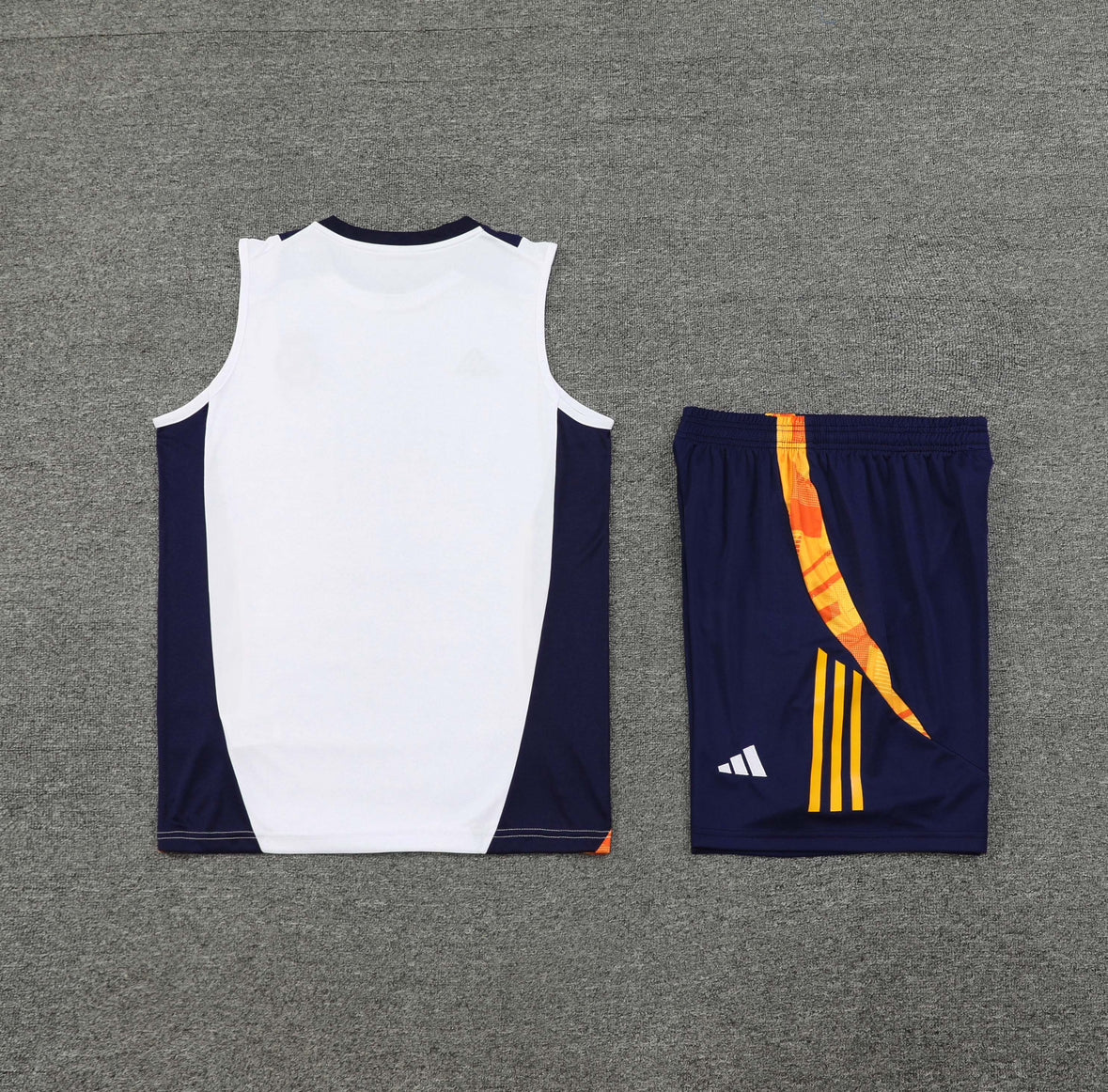 Real Madrid Training Set 2024/25 - Image 2