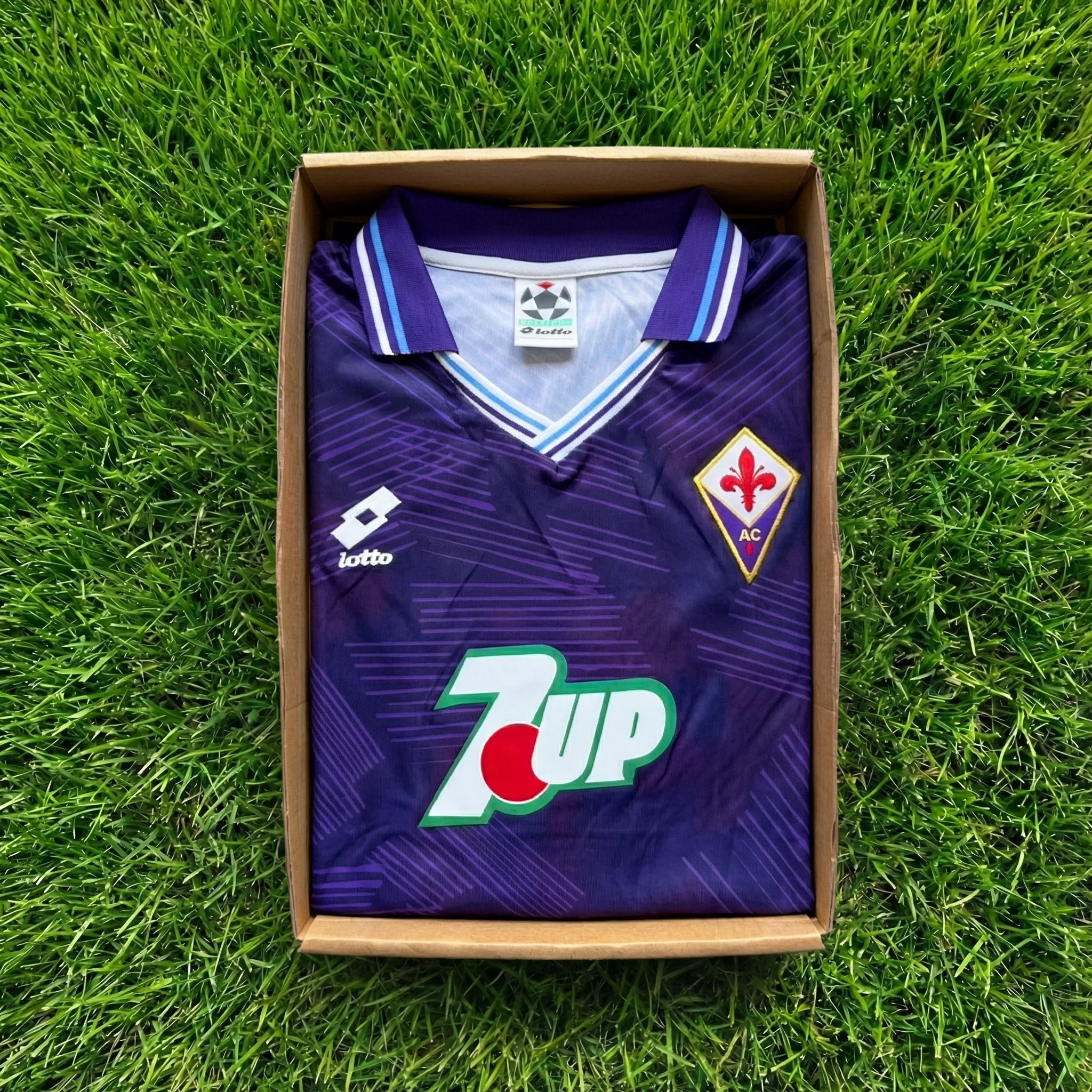 Retro Mystery Football Shirt Box (1 item) - Image 3