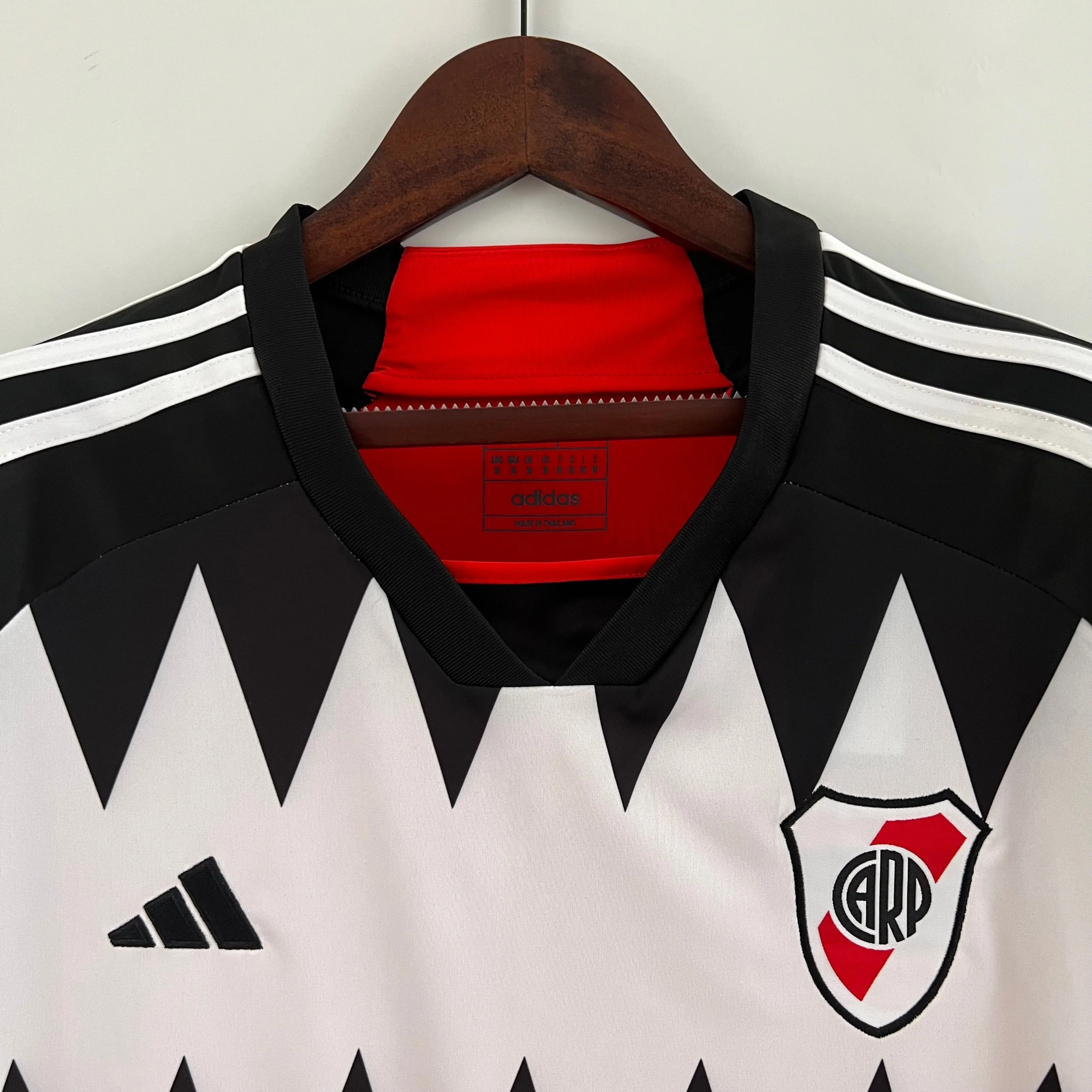 River Plate 23-24 Away - Image 3
