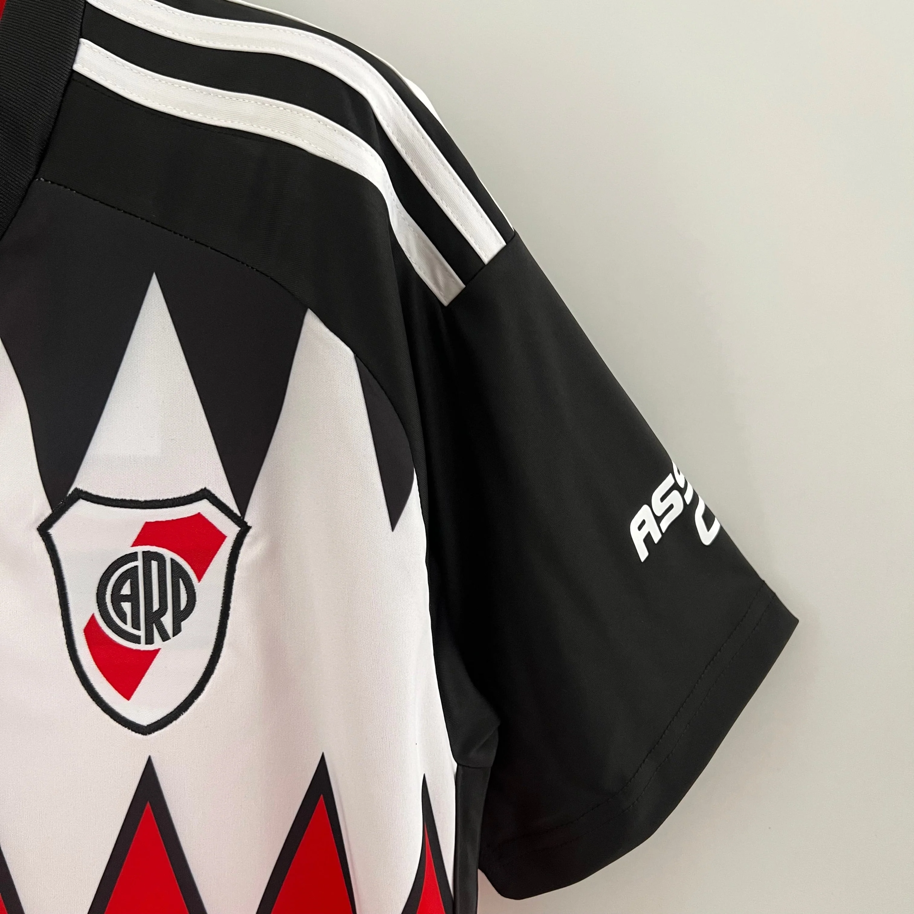 River Plate 23-24 Away - Image 7