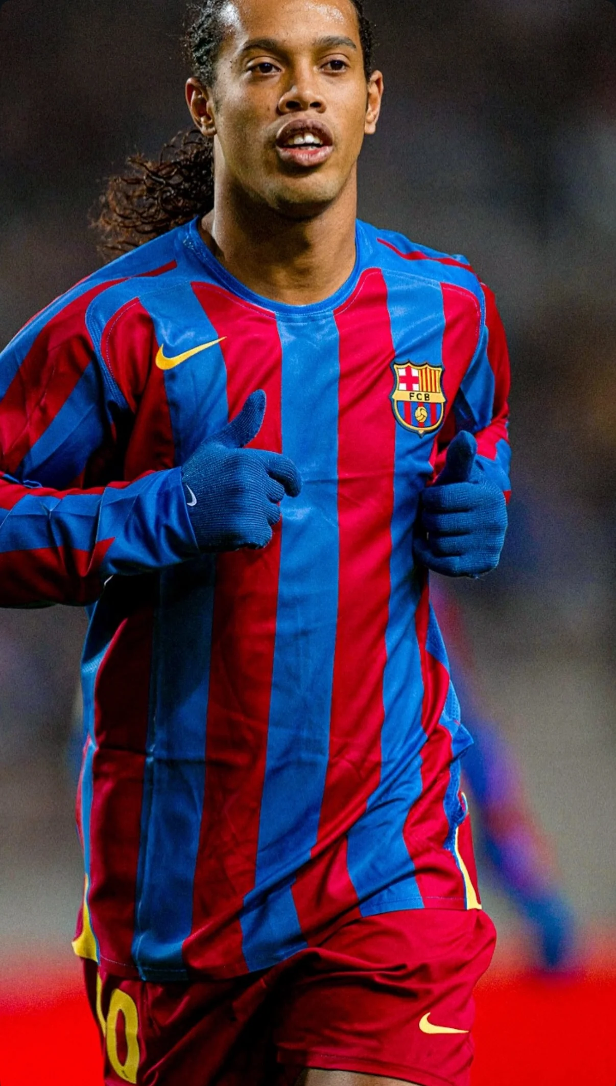 Ronaldinho retro jersey long sleeves Barcelona 2005 - Image 4