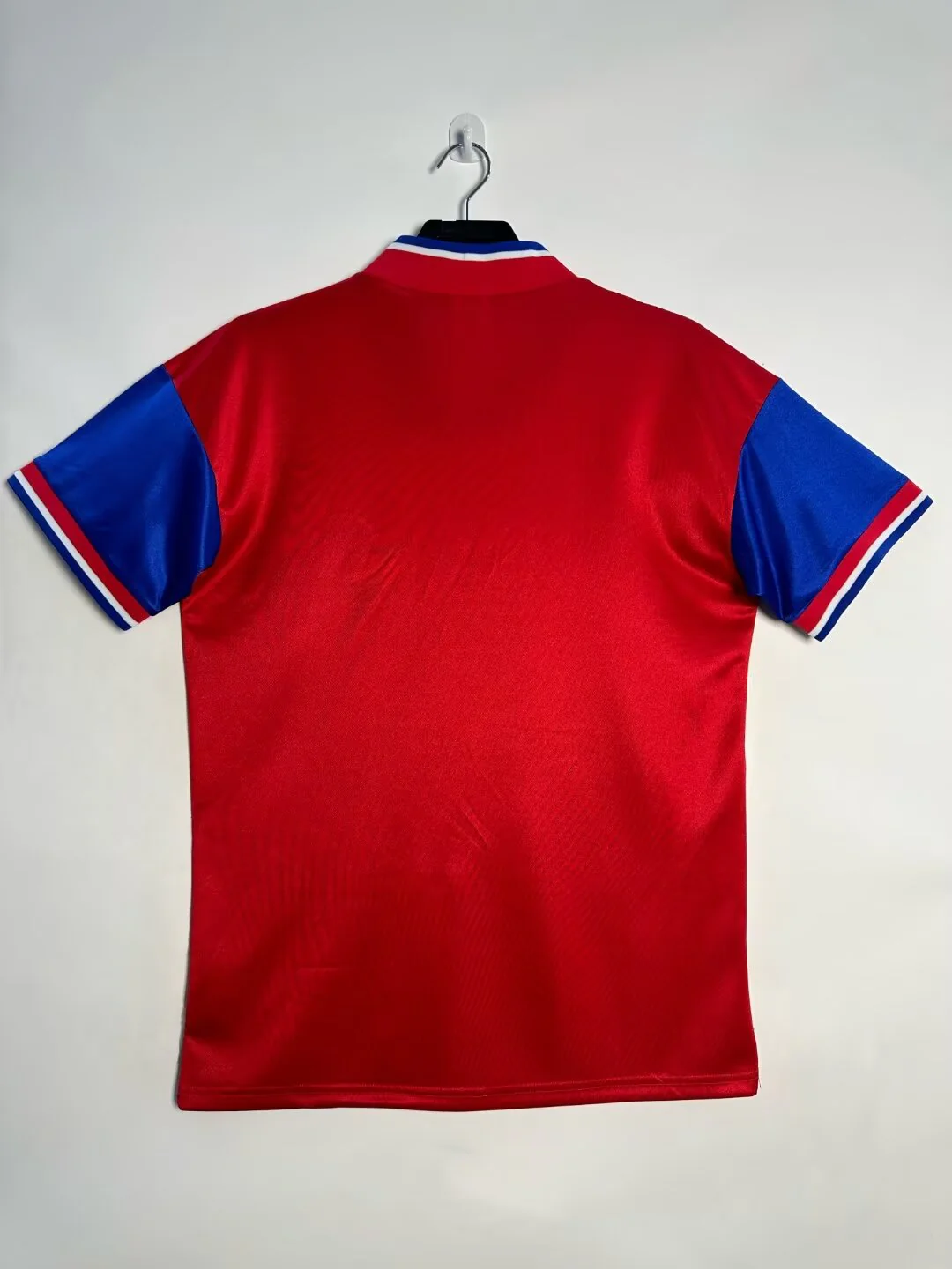 The Bayern Munchen Retro shirt  1993-1995 - Image 4