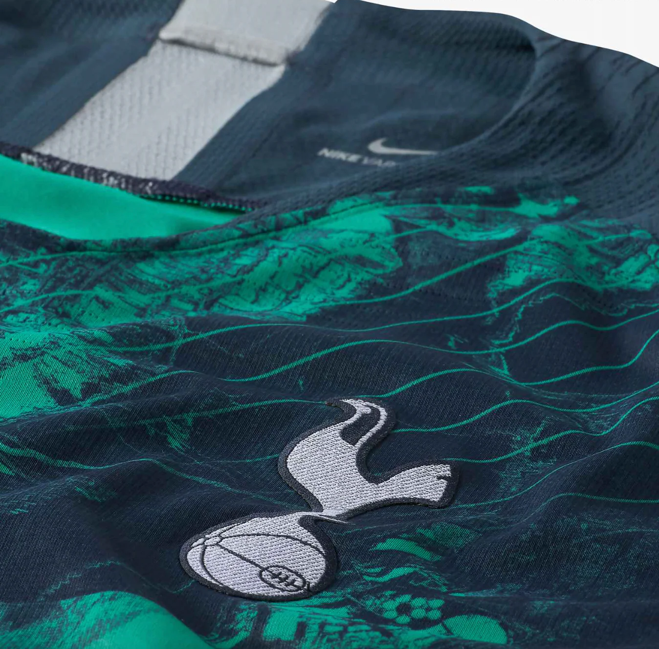Tottenham Hotspur 2018/2019 Third Kit - Image 3